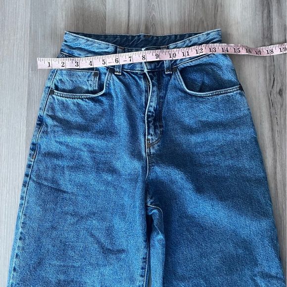 The Ragged Priest Free People 26 High Rise Mom Wide Leg Frayed Ankle Jeans - Picture 5 of 16